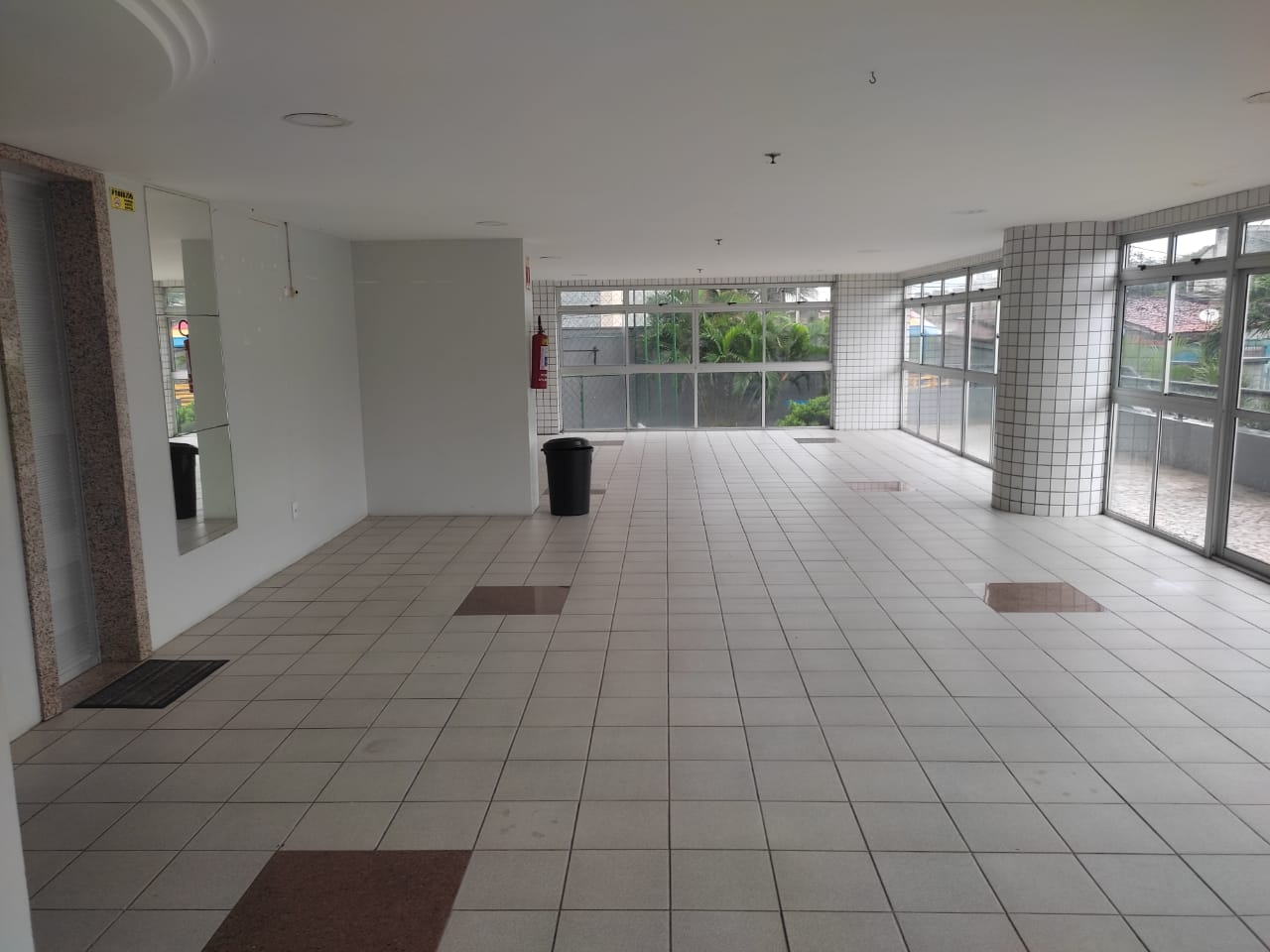 VERAS VENDE AP 2 QUARTOS NO ED ATLANTICO SUL
