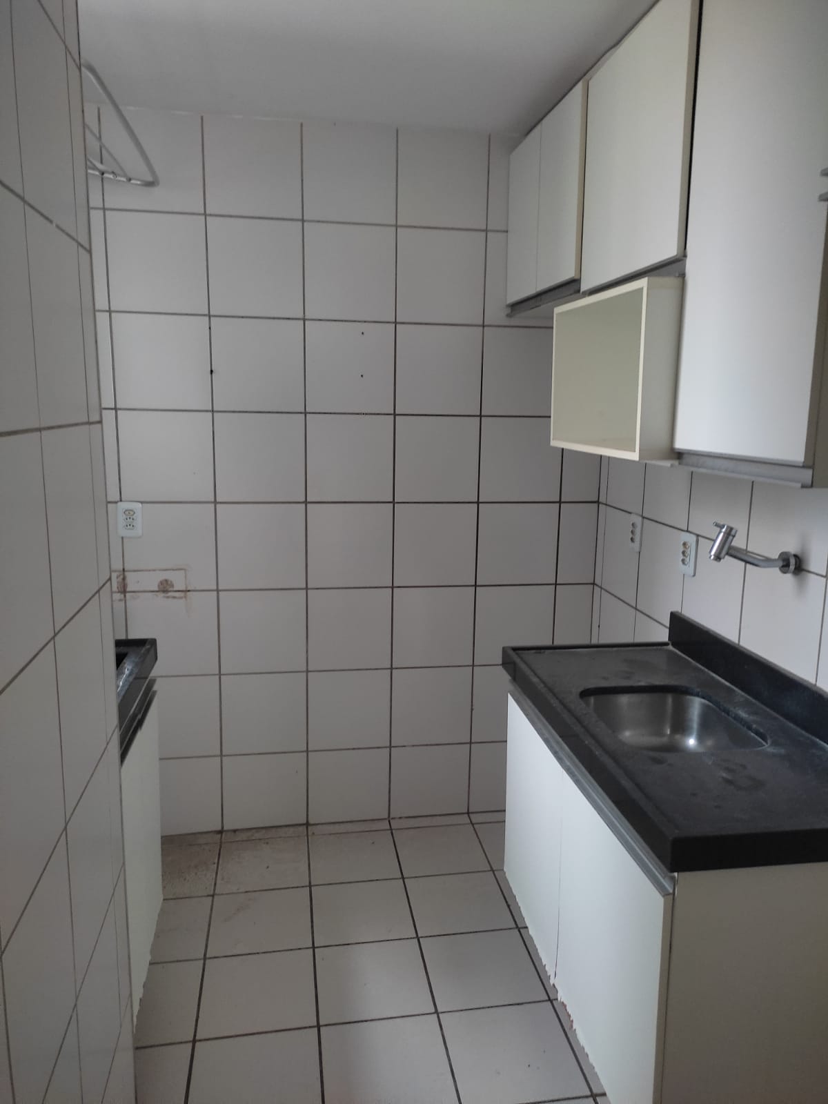 VERAS VENDE AP 2 QUARTOS NO ED ATLANTICO SUL
