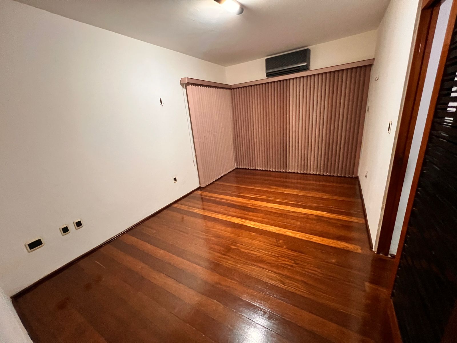 VERAS VENDE AP 200m2 NA ALDEOTA