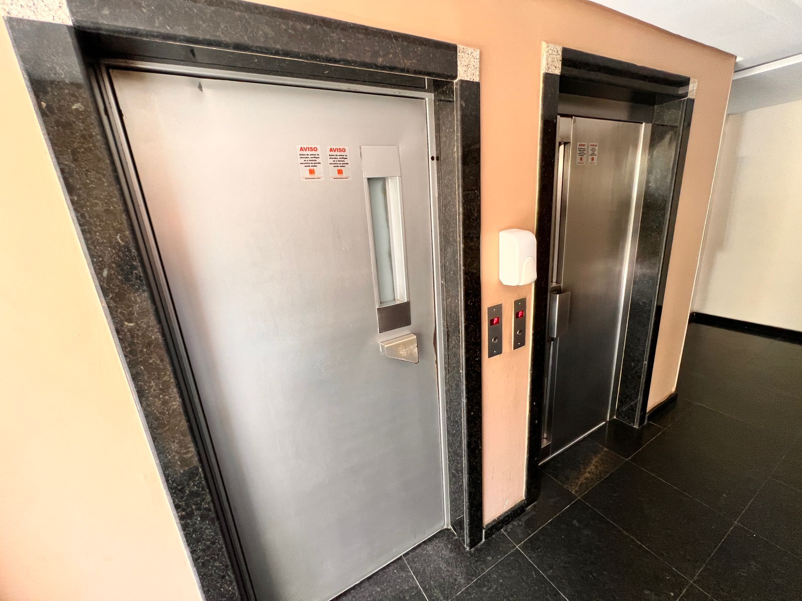 VERAS VENDE AP 200m2 NA ALDEOTA