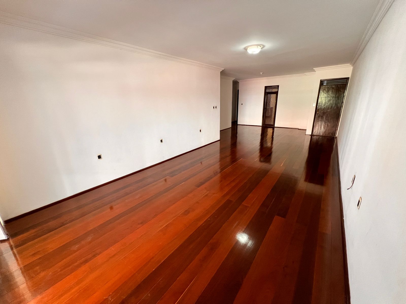 VERAS VENDE AP 200m2 NA ALDEOTA
