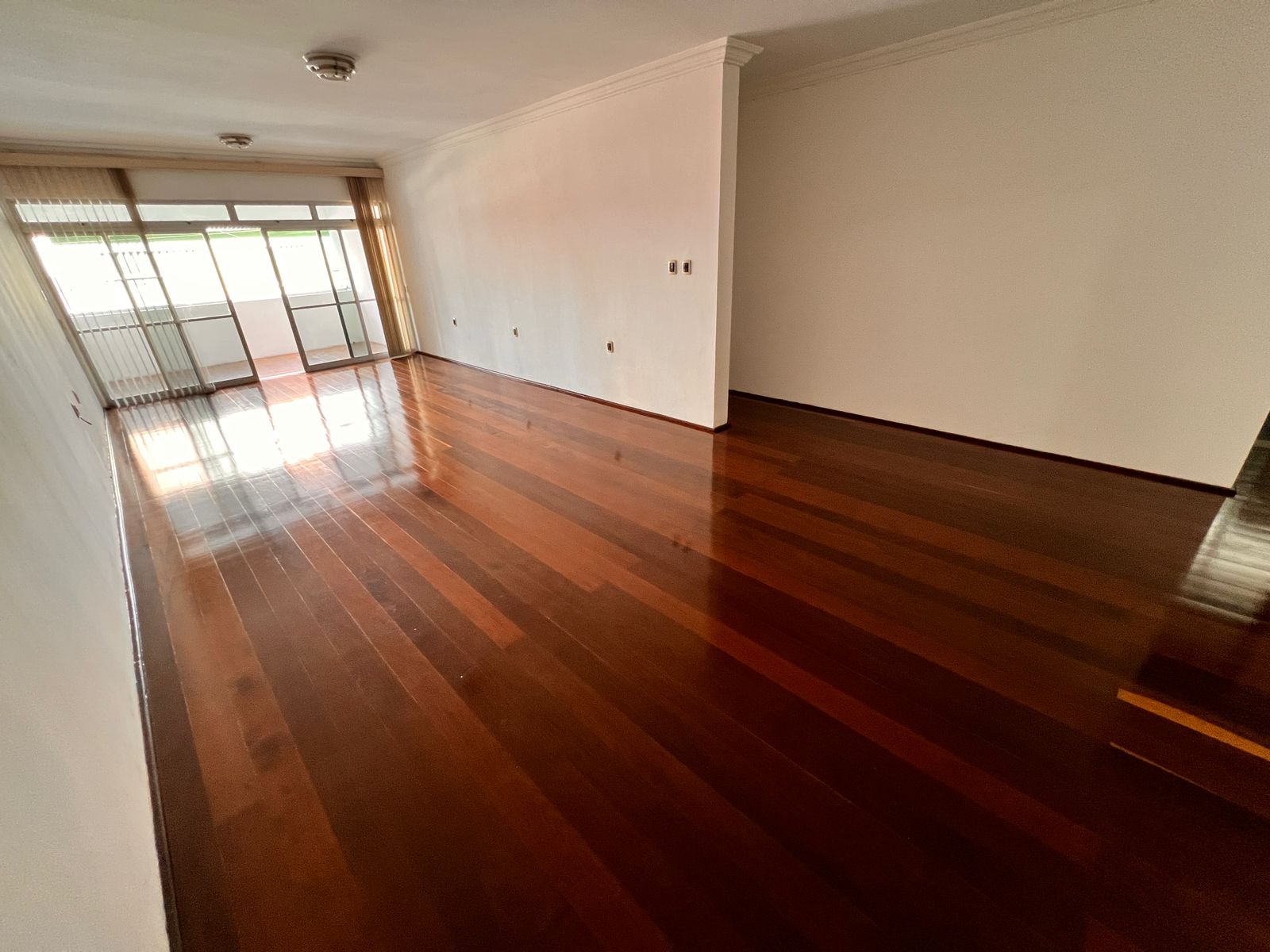 VERAS VENDE AP 200m2 NA ALDEOTA