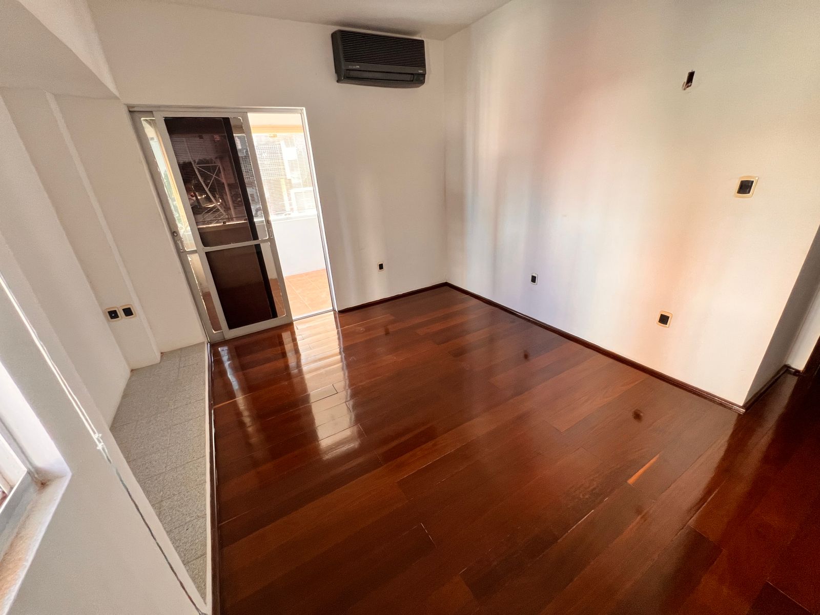 VERAS VENDE AP 200m2 NA ALDEOTA