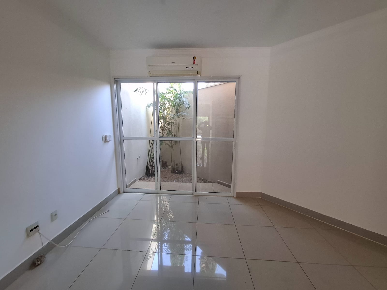 Casa Térrea à venda, Residencial Nova Aliança, 03 suítes, 190m², Nova Aliança, Ribeirão Preto - SP