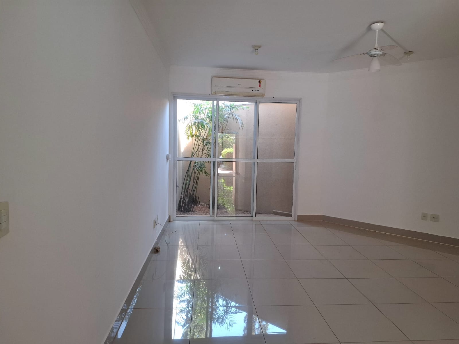 Casa Térrea à venda, Residencial Nova Aliança, 03 suítes, 190m², Nova Aliança, Ribeirão Preto - SP