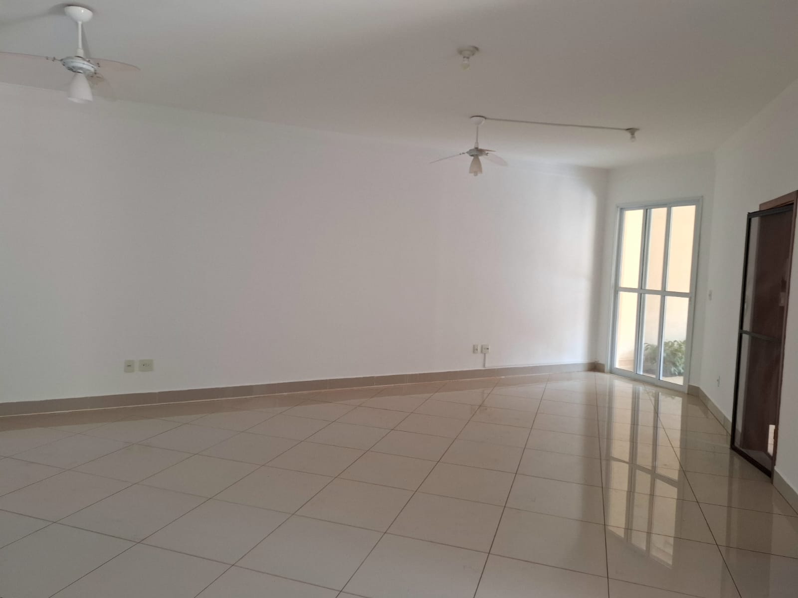 Casa Térrea à venda, Residencial Nova Aliança, 03 suítes, 190m², Nova Aliança, Ribeirão Preto - SP
