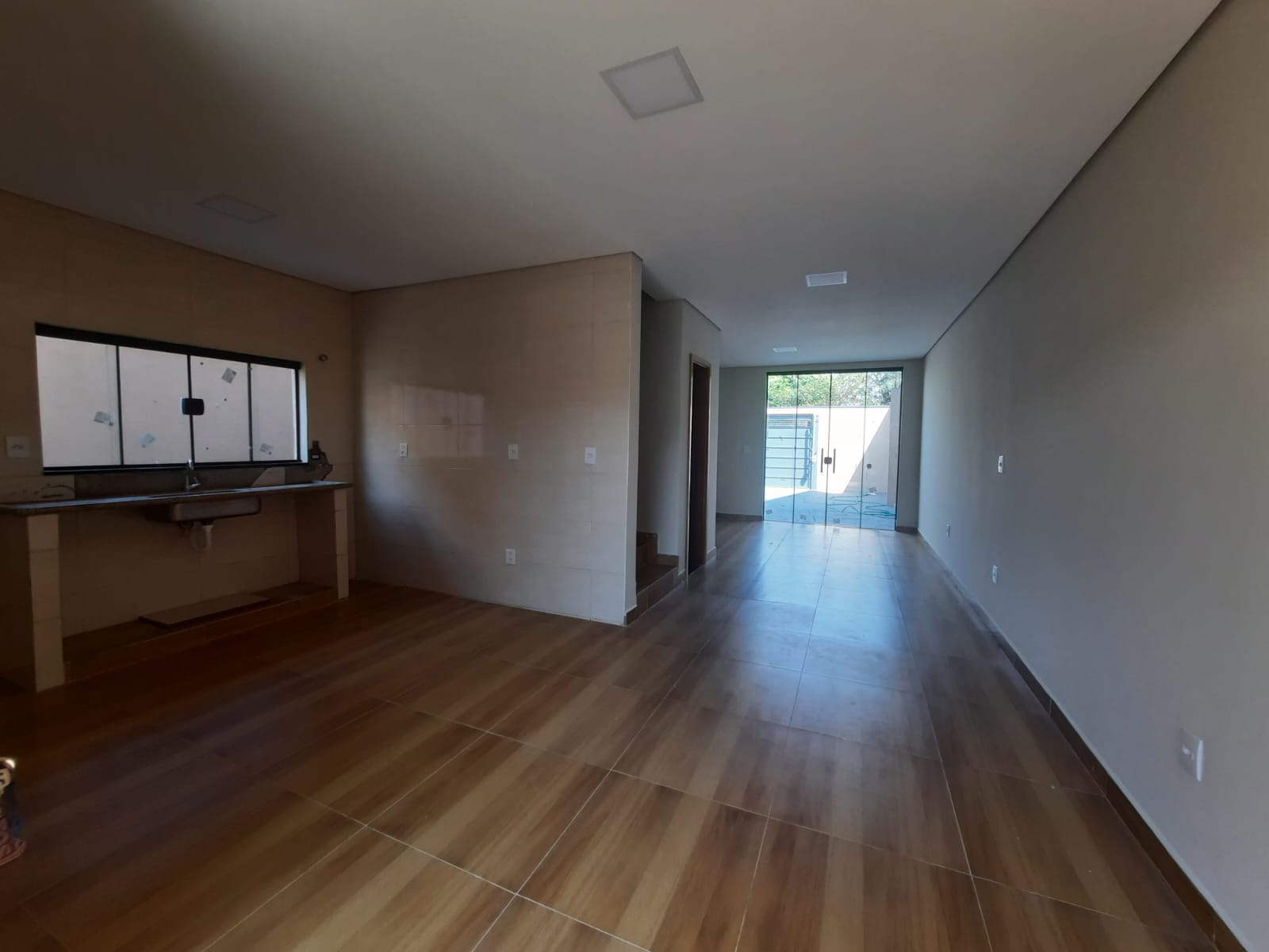 Sobrado à venda, 140m², 02 suítes, Jardim Recanto das Flores, Bonfim Paulista, SP