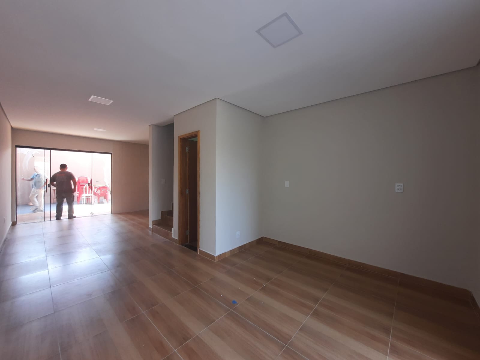 Sobrado à venda, 140m², 02 suítes, Jardim Recanto das Flores, Bonfim Paulista, SP