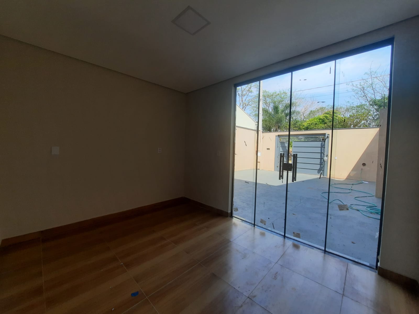 Sobrado à venda, 140m², 02 suítes, Jardim Recanto das Flores, Bonfim Paulista, SP