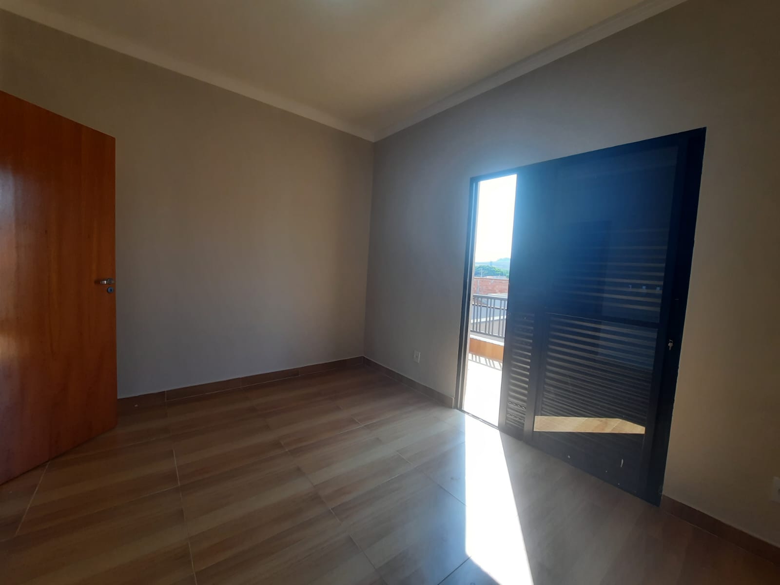 Sobrado à venda, 140m², 02 suítes, Jardim Recanto das Flores, Bonfim Paulista, SP