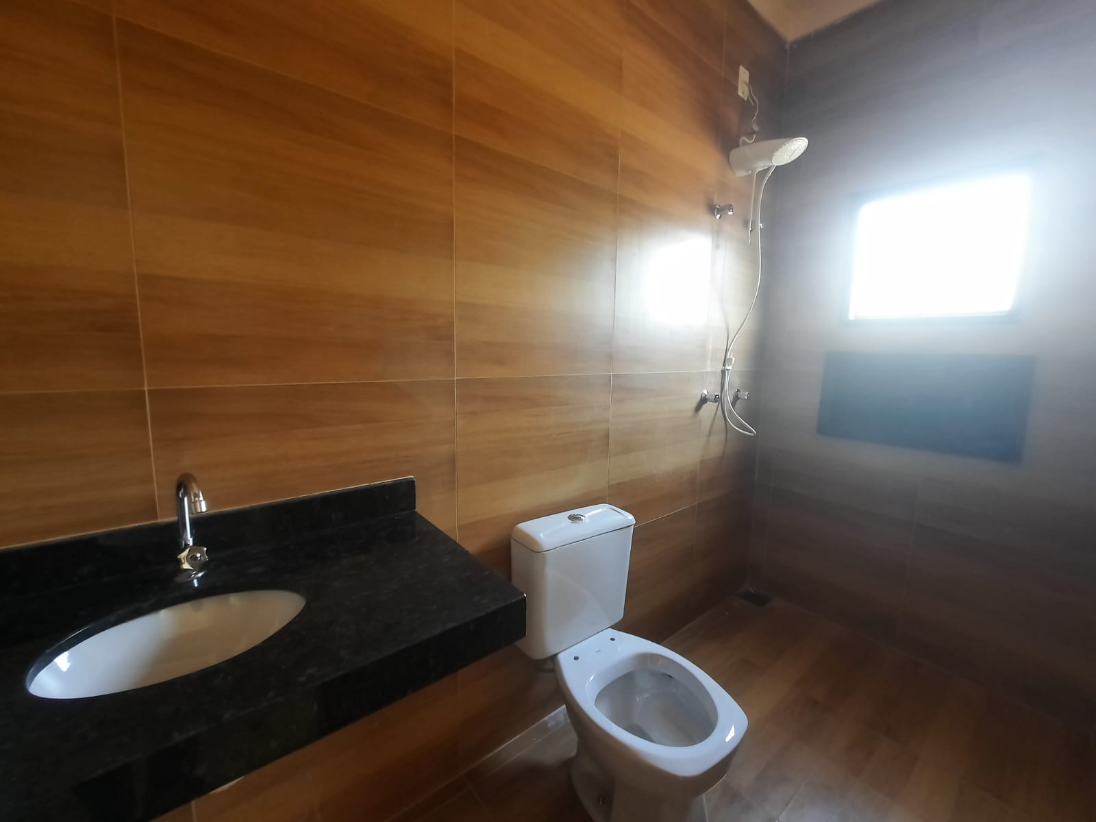 Sobrado à venda, 140m², 02 suítes, Jardim Recanto das Flores, Bonfim Paulista, SP