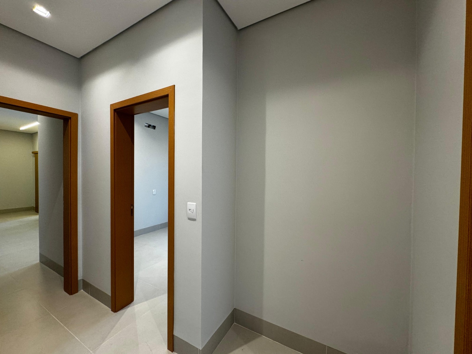 Casa à venda, 151m² area construida, 3 suites, lavabo, 4 vagas de garagem, Cond. Aroeira, Vivendas da Mata, Ribeirão Preto, SP