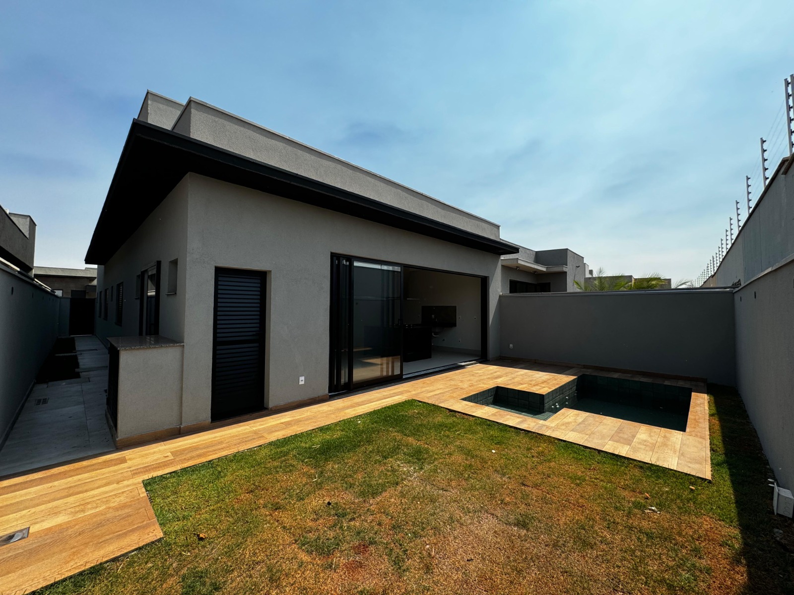 Casa à venda, 173m², 03 suítes, Portal Aroeira, Vivendas da Mata, Ribeirão Preto, SP