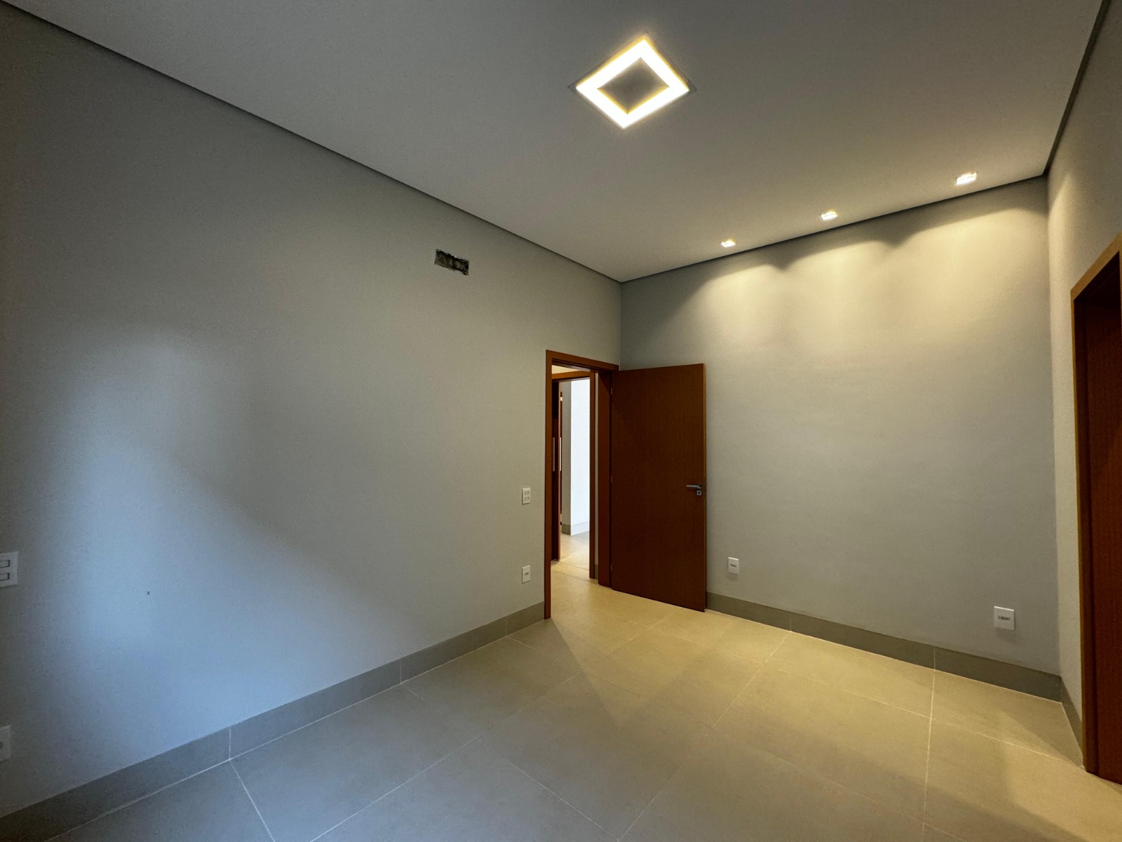 Casa à venda, 173m², 03 suítes, Portal Aroeira, Vivendas da Mata, Ribeirão Preto, SP