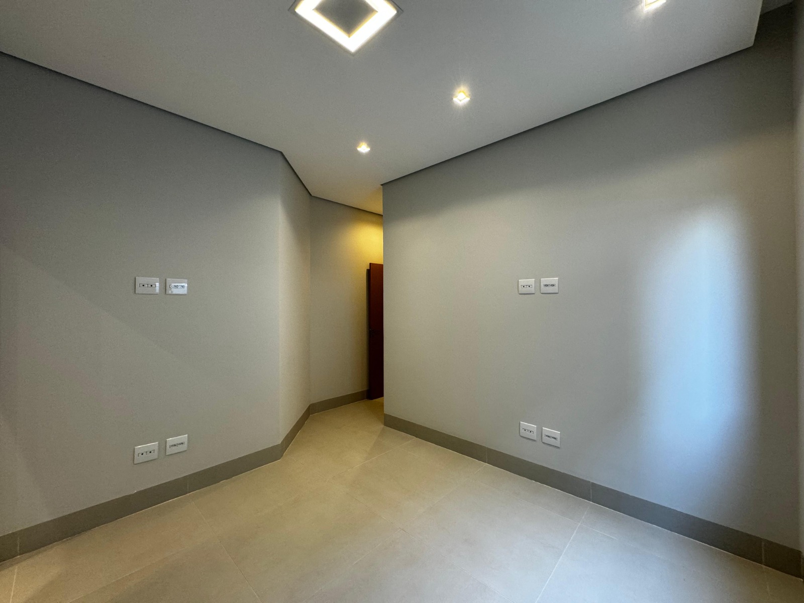 Casa à venda, 173m², 03 suítes, Portal Aroeira, Vivendas da Mata, Ribeirão Preto, SP