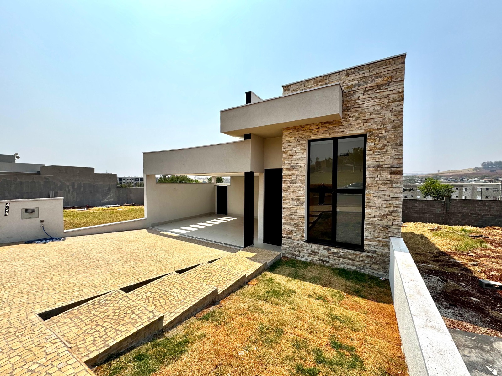 Casa à venda, 03 suítes, 137m², Vila das Acácias, Terras de Santa Martha, Bonfim Paulista, SP