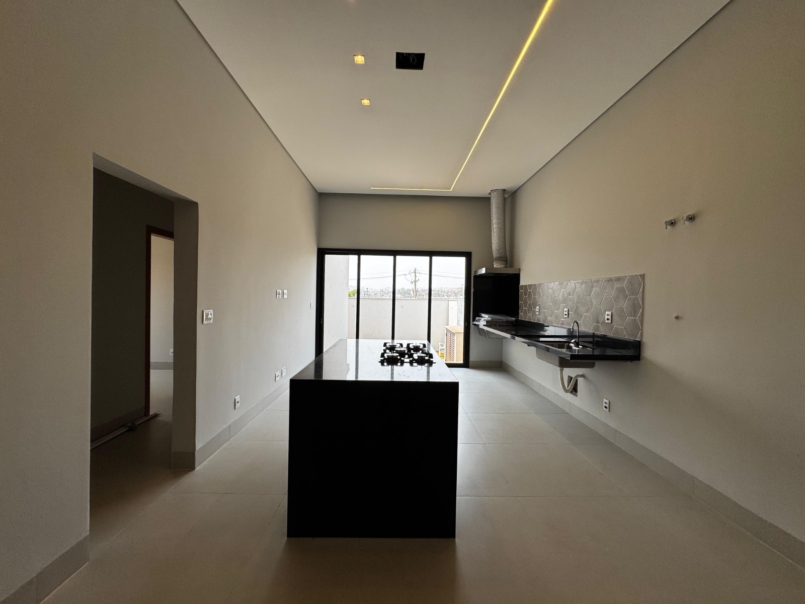 Casa à venda, 03 suítes, 137m², Vila das Acácias, Terras de Santa Martha, Bonfim Paulista, SP