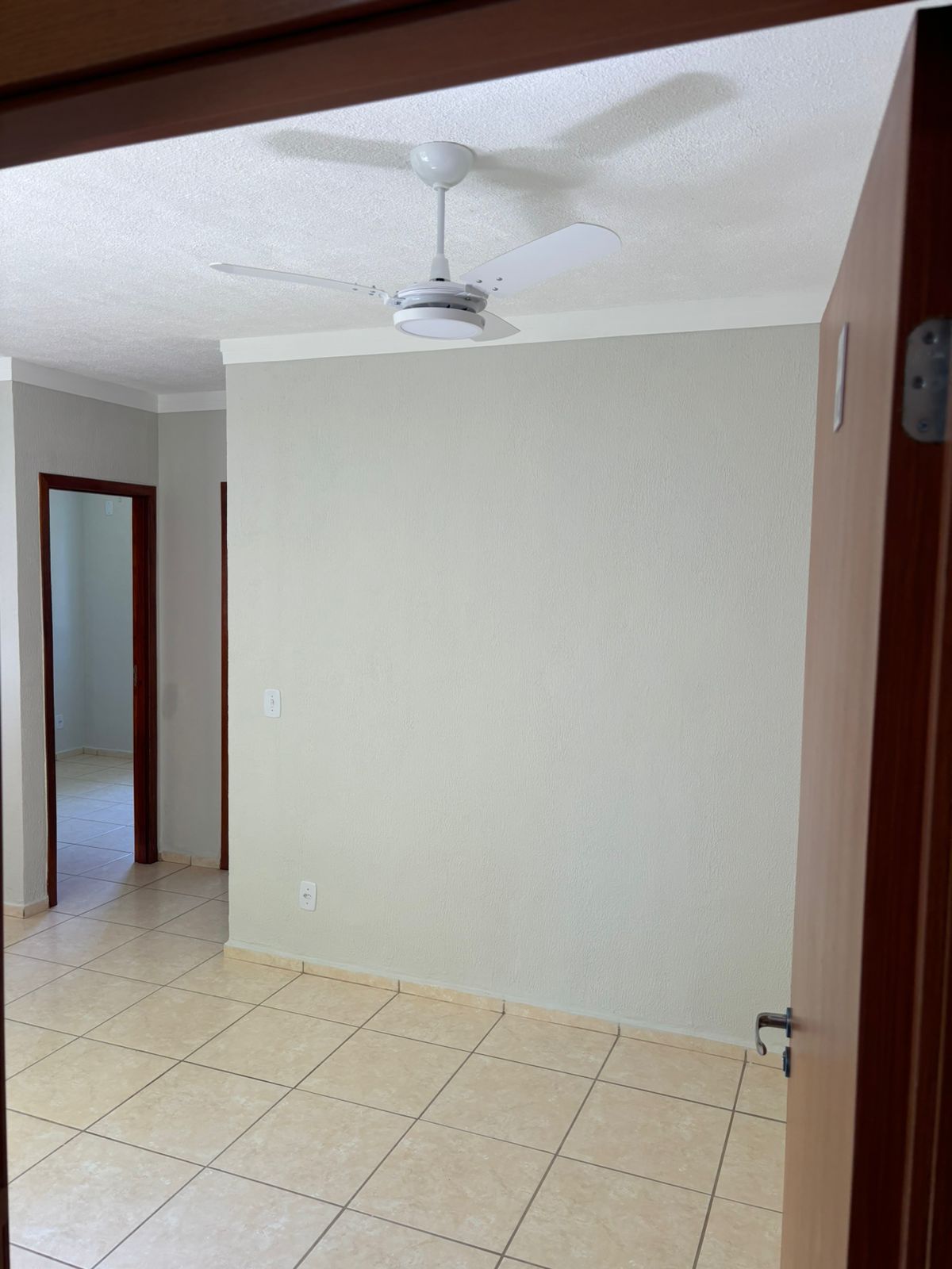 Apartamento Mobiliado no Condomínio Remanso do Bosque - 2 Dormitórios, Térreo, Pronto para Morar!