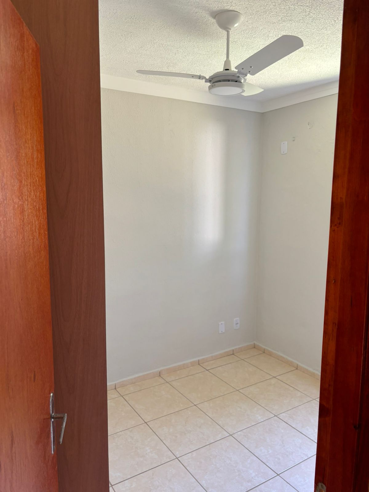 Apartamento Mobiliado no Condomínio Remanso do Bosque - 2 Dormitórios, Térreo, Pronto para Morar!