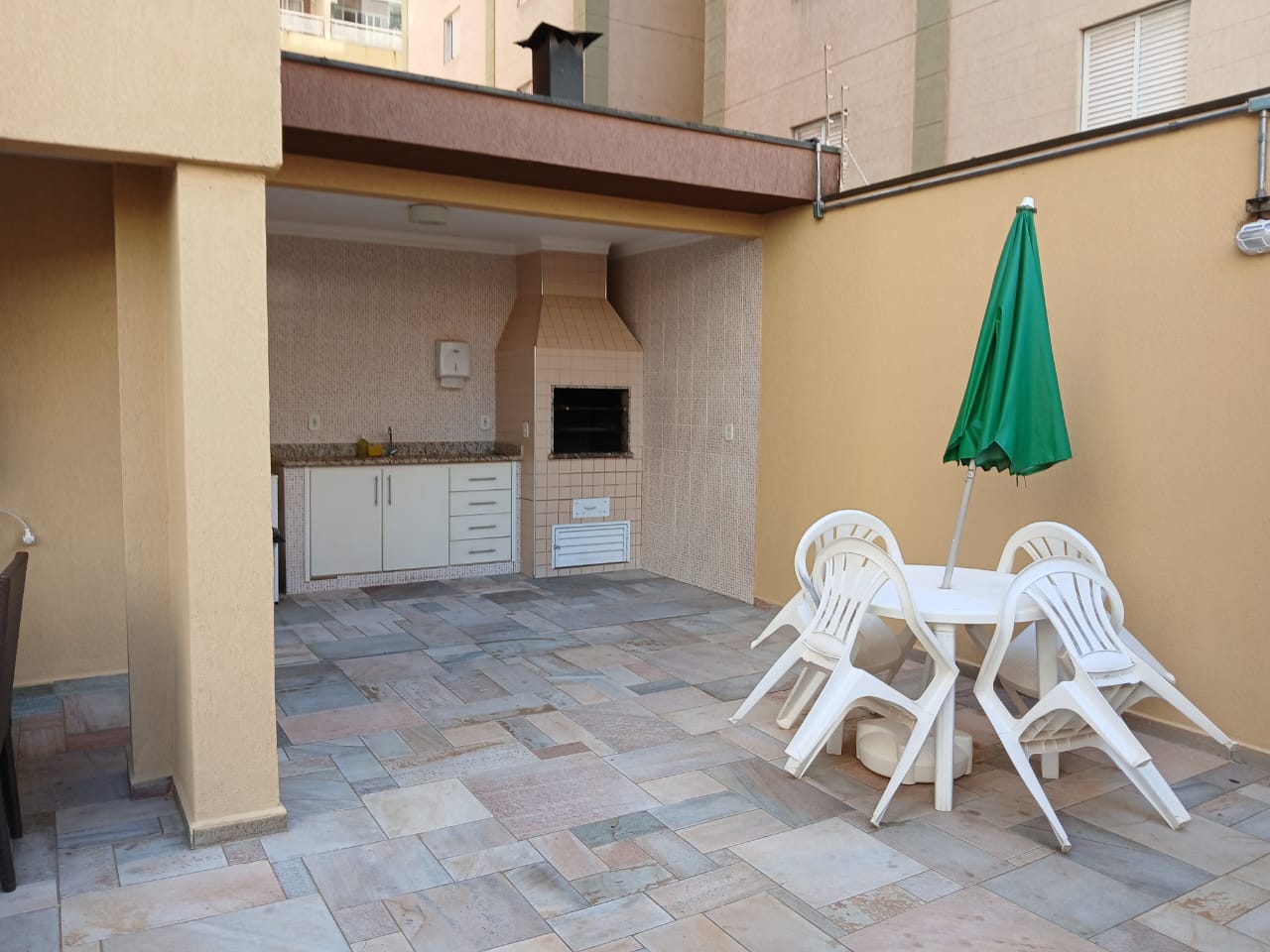 Apartamento de 3 Dormitórios com 2 Suítes no Edifício Riviera – Conforto, Lazer e Localização Privilegiada!