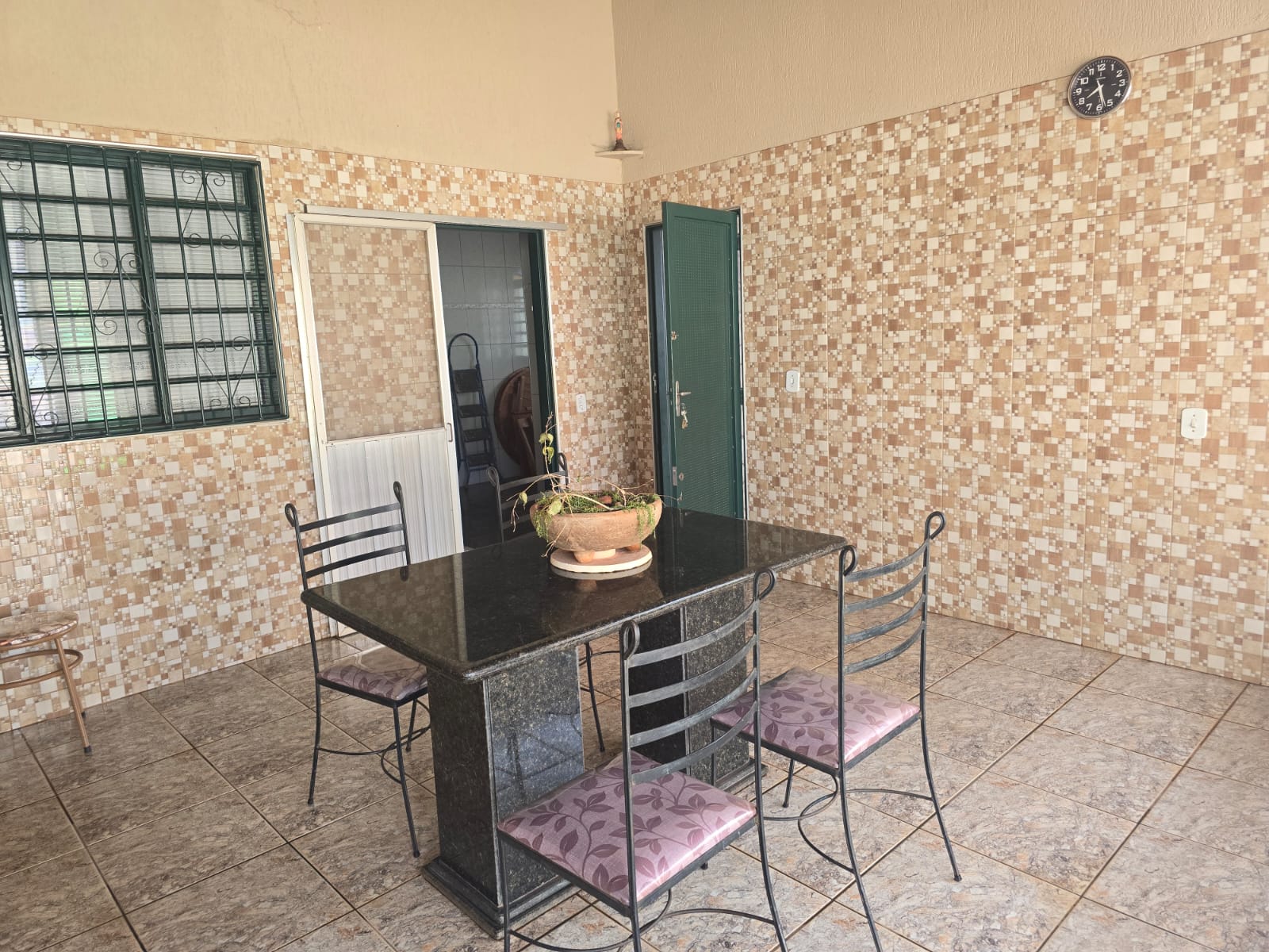 Casa à venda, 339m², 03 dormitórios sendo 01 suíte, Bairro Jardim Emília, Bonfim Paulista, SP