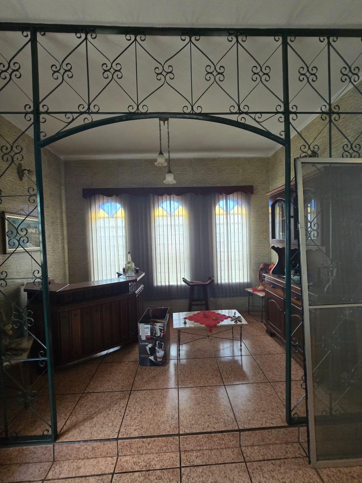 Casa à venda, 339m², 03 dormitórios sendo 01 suíte, Bairro Jardim Emília, Bonfim Paulista, SP
