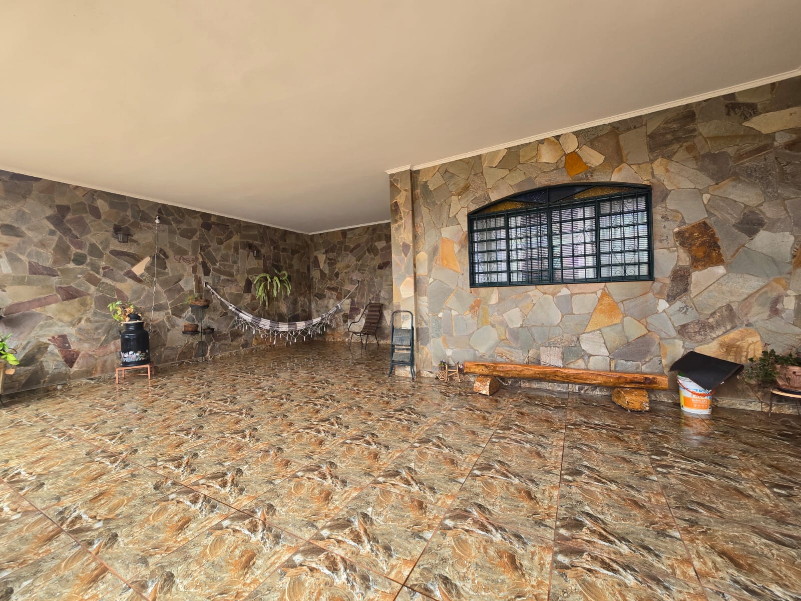 Casa à venda, 339m², 03 dormitórios sendo 01 suíte, Bairro Jardim Emília, Bonfim Paulista, SP