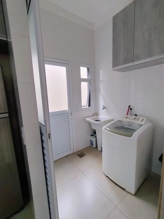 Sua Nova Casa no Jd. Santa Cecília! 3 Quartos, Suíte e Conforto Completo por R$ 650 mil!
