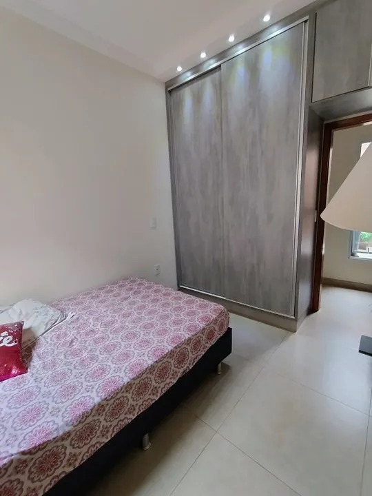 Sua Nova Casa no Jd. Santa Cecília! 3 Quartos, Suíte e Conforto Completo por R$ 650 mil!