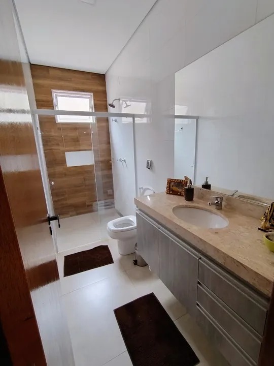 Sua Nova Casa no Jd. Santa Cecília! 3 Quartos, Suíte e Conforto Completo por R$ 650 mil!