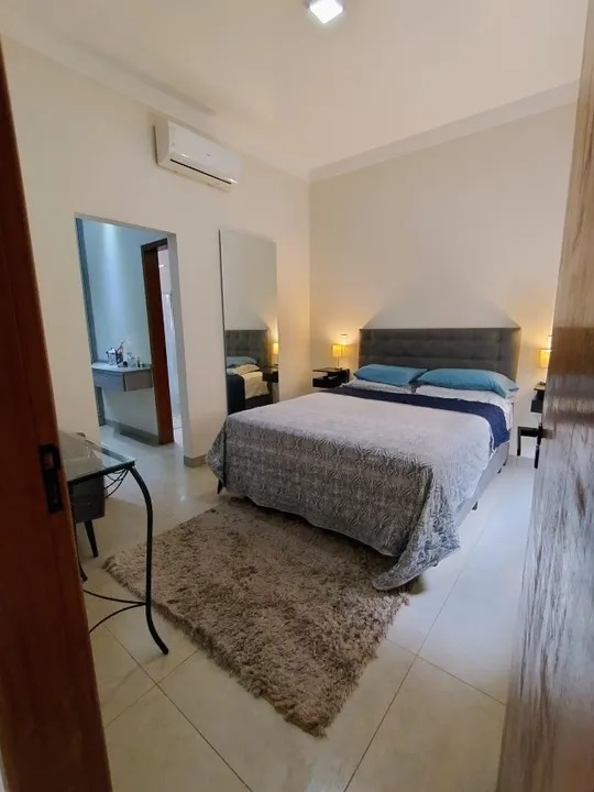 Sua Nova Casa no Jd. Santa Cecília! 3 Quartos, Suíte e Conforto Completo por R$ 650 mil!