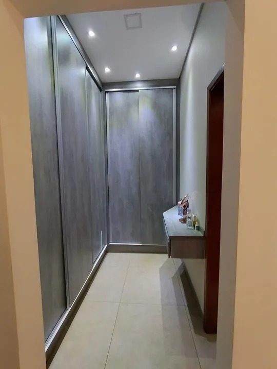 Sua Nova Casa no Jd. Santa Cecília! 3 Quartos, Suíte e Conforto Completo por R$ 650 mil!