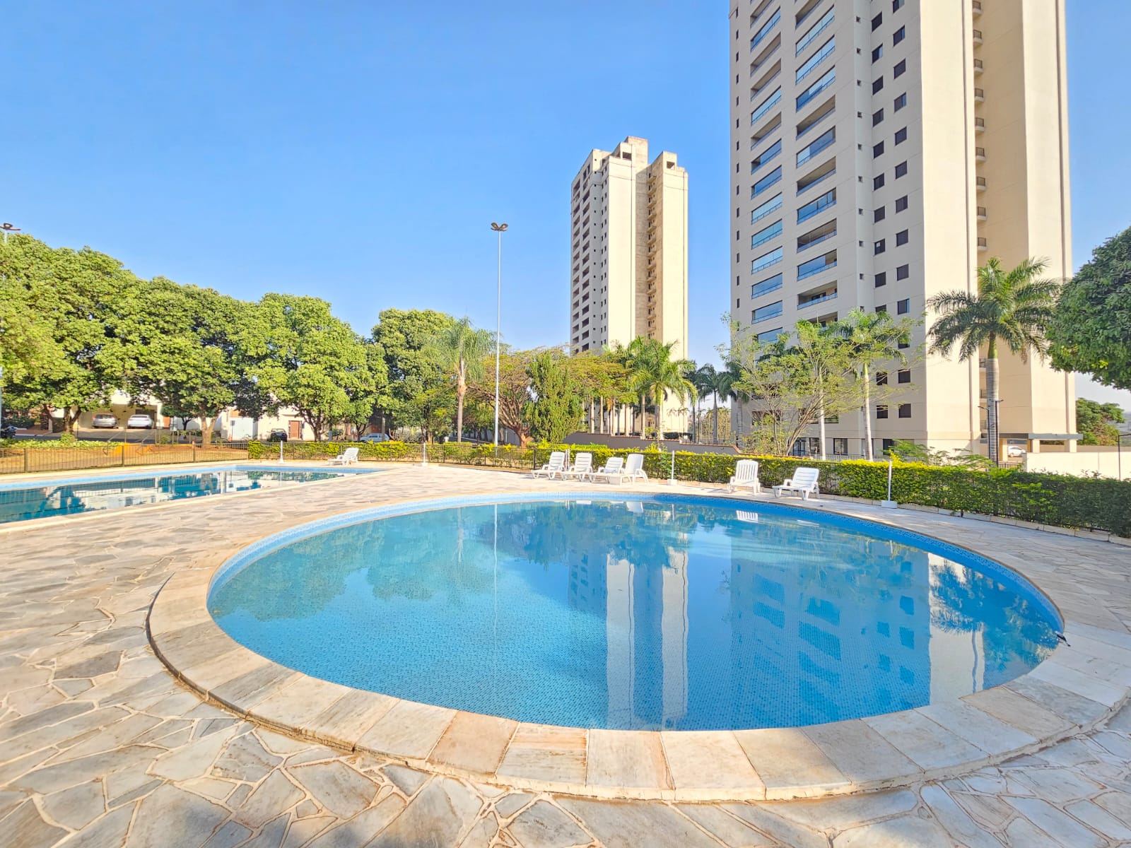 Casa à venda, 03 dormitórios sendo 01 suíte, 210m², Condomínio Vila Real, Bonfim Paulista - SP