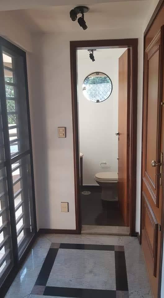 Amplo apartamento 140m², 4 dormitórios, suíte, 2 vagas paralelas, com elevador no Parque Bandeirantes por R$ 370 mil!