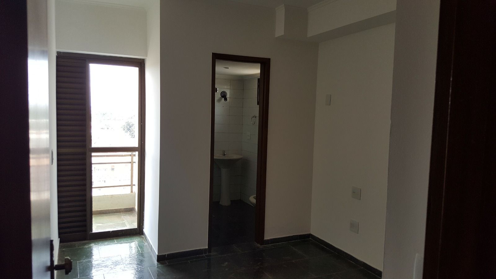 Apartamento Cobertura à venda, 150m², 03 dormitórios sendo 01 suíte, Jardim Palma Travassos, Ribeirão Preto, SP