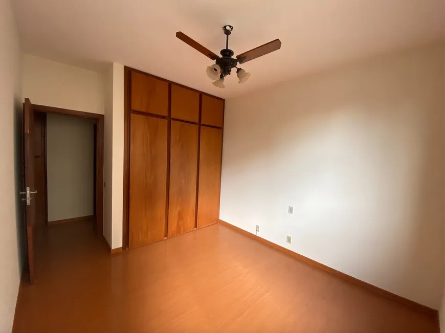 Apartamento Amplo, de 140m², no Centro de Ribeirão Preto com 3 Quartos e Suíte por R$ 365 Mil!