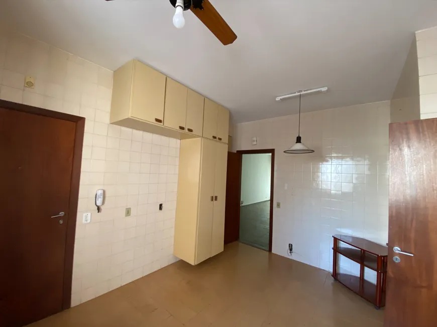 Apartamento Amplo, de 140m², no Centro de Ribeirão Preto com 3 Quartos e Suíte por R$ 365 Mil!