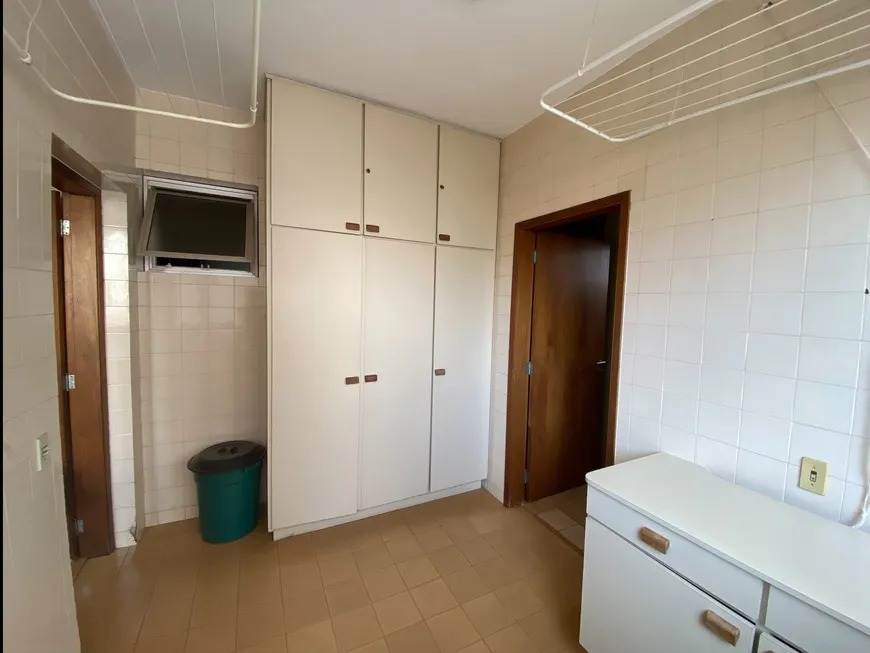 Apartamento Amplo, de 140m², no Centro de Ribeirão Preto com 3 Quartos e Suíte por R$ 365 Mil!