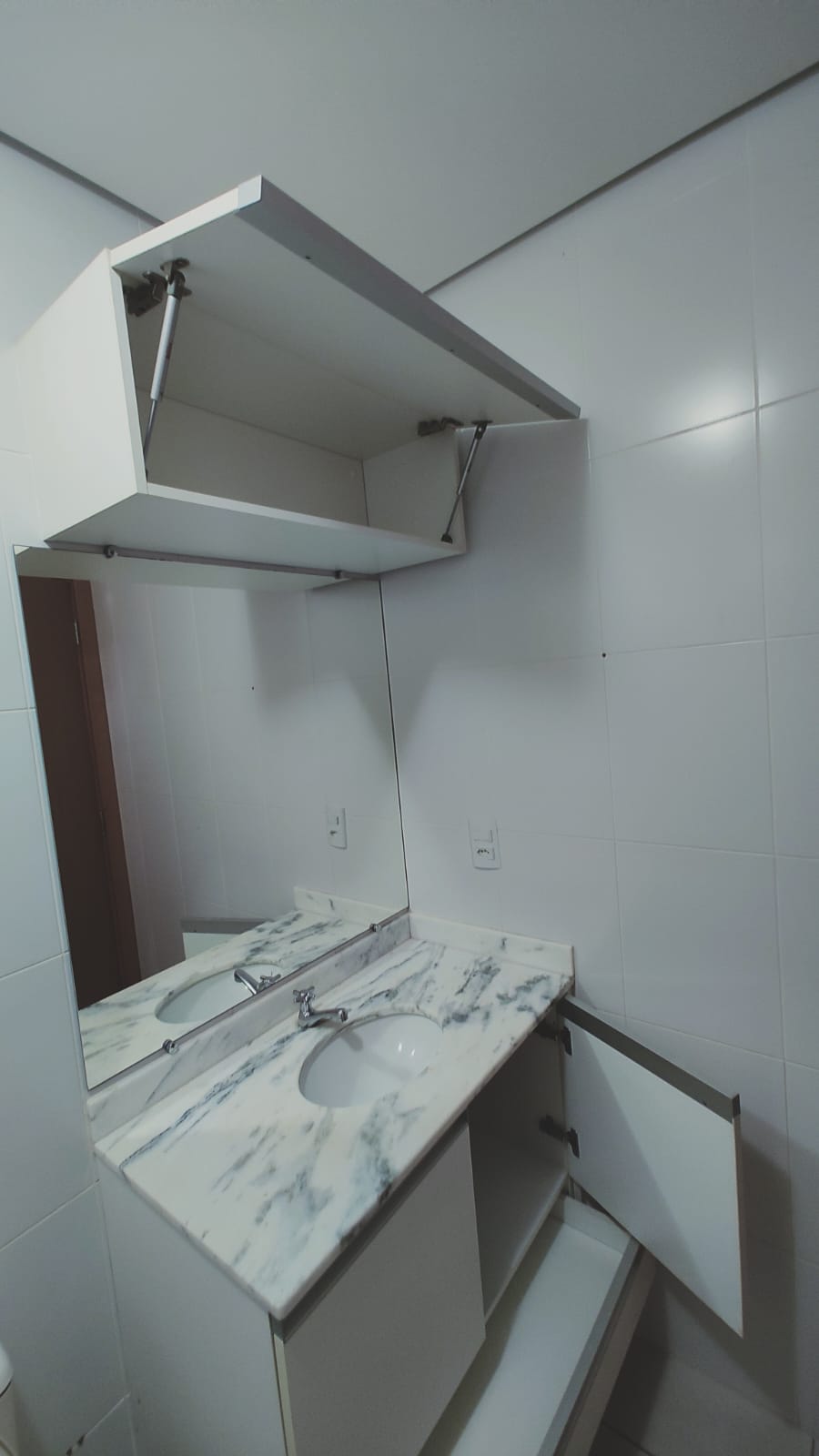 Apartamento à Venda, 02 dormitórios sendo 01 suíte, 02 vagas de garagem, Jardim Nova Aliança, Ribeirão Preto - SP