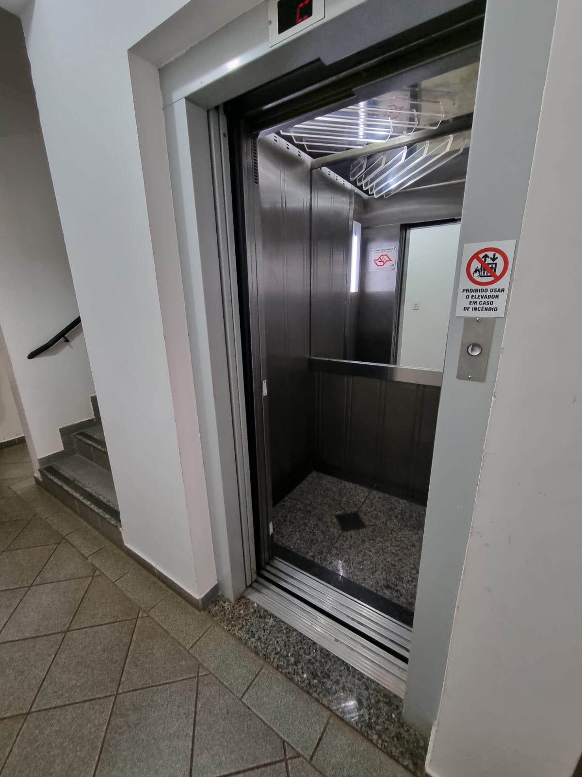 Apartamento de 65m² na Vila Ana Maria – 2 Dorms (1 Suíte), 2 Vagas e Elevador por R$280 Mil!