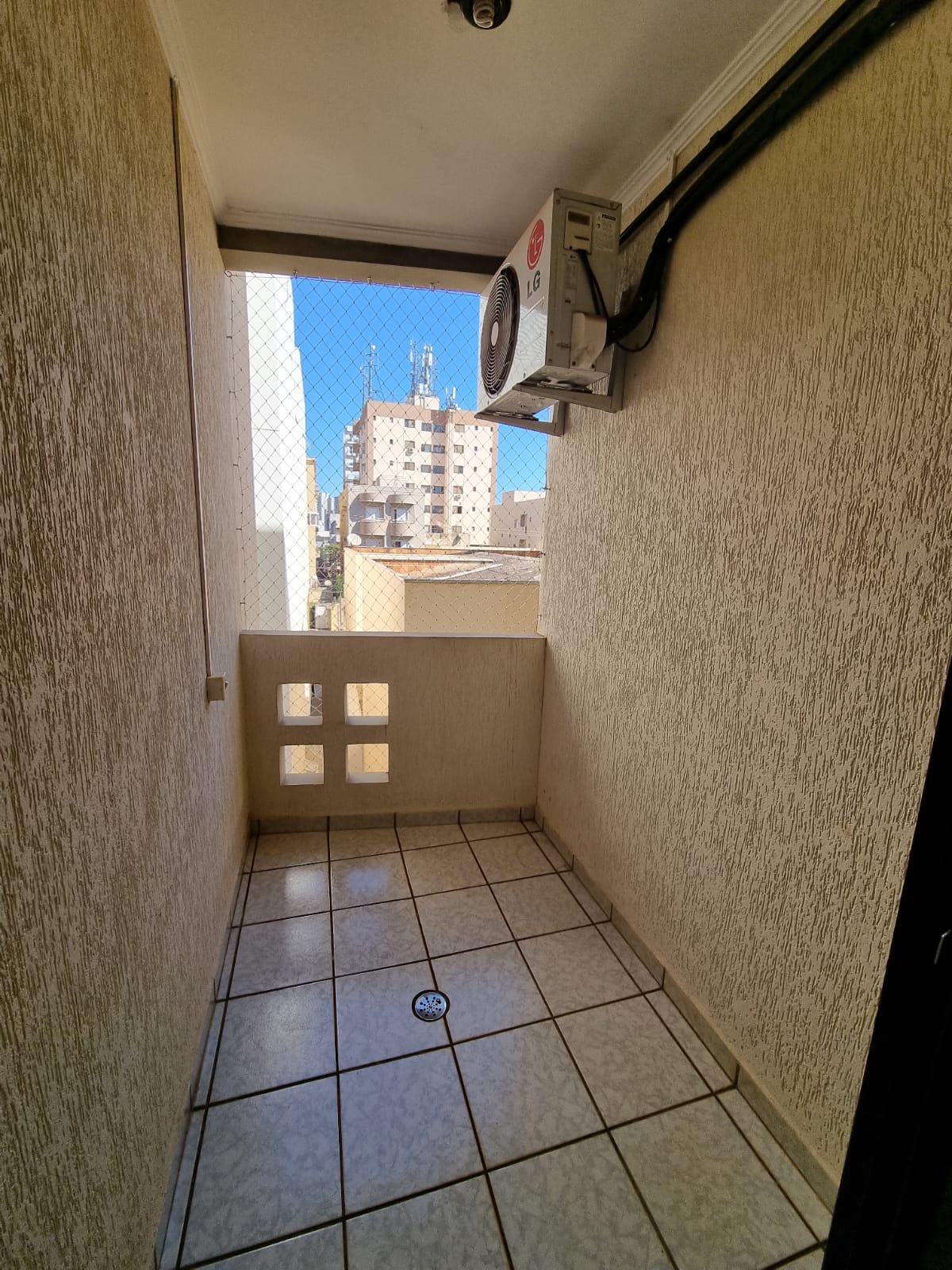 Apartamento de 65m² na Vila Ana Maria – 2 Dorms (1 Suíte), 2 Vagas e Elevador por R$280 Mil!