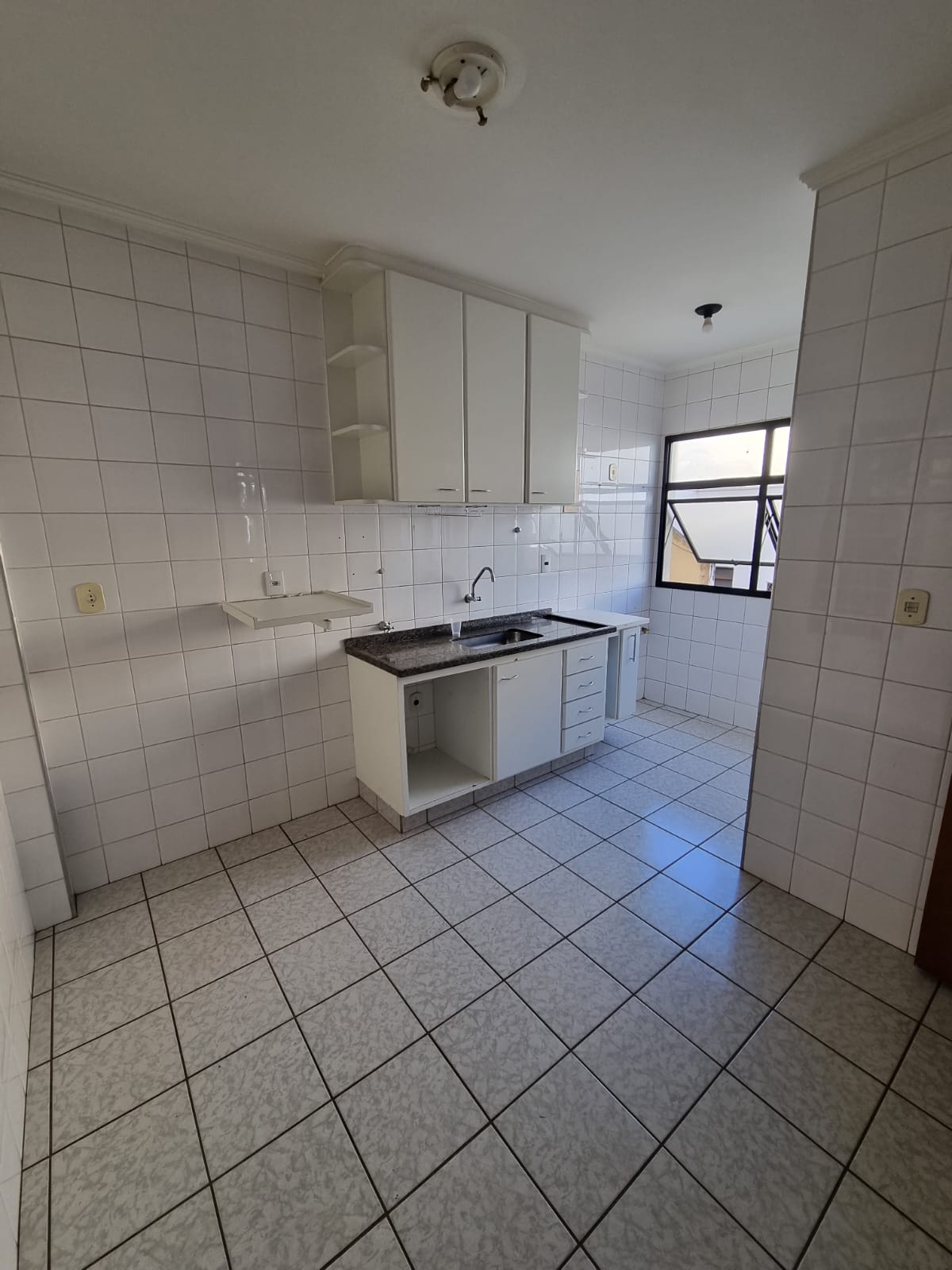 Apartamento de 65m² na Vila Ana Maria – 2 Dorms (1 Suíte), 2 Vagas e Elevador por R$280 Mil!