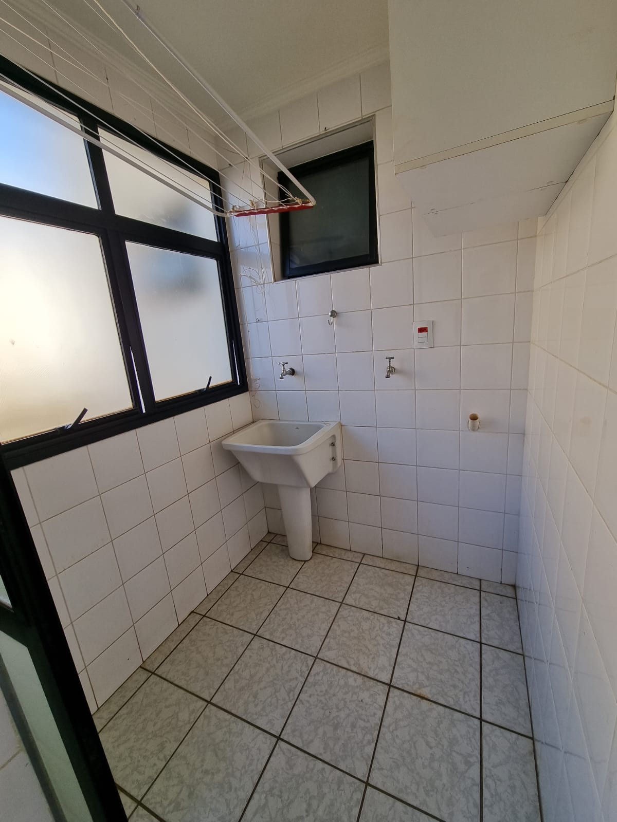 Apartamento de 65m² na Vila Ana Maria – 2 Dorms (1 Suíte), 2 Vagas e Elevador por R$280 Mil!