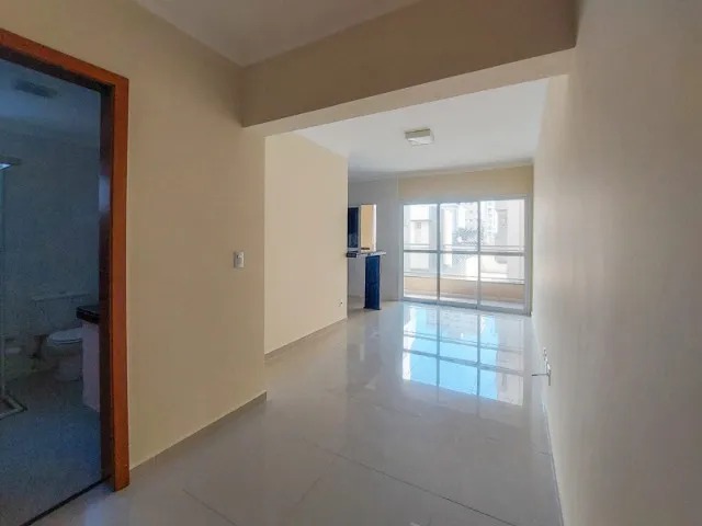 Apto Nova Aliança, 1 dorm, prédio com Elevador, sacada, ar cond. R$ 257mil