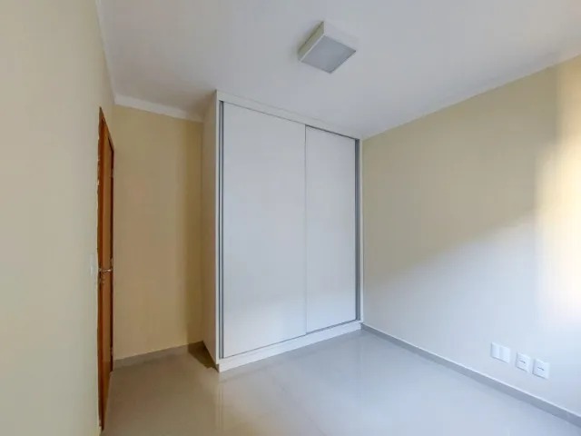 Apto Nova Aliança, 1 dorm, prédio com Elevador, sacada, ar cond. R$ 257mil