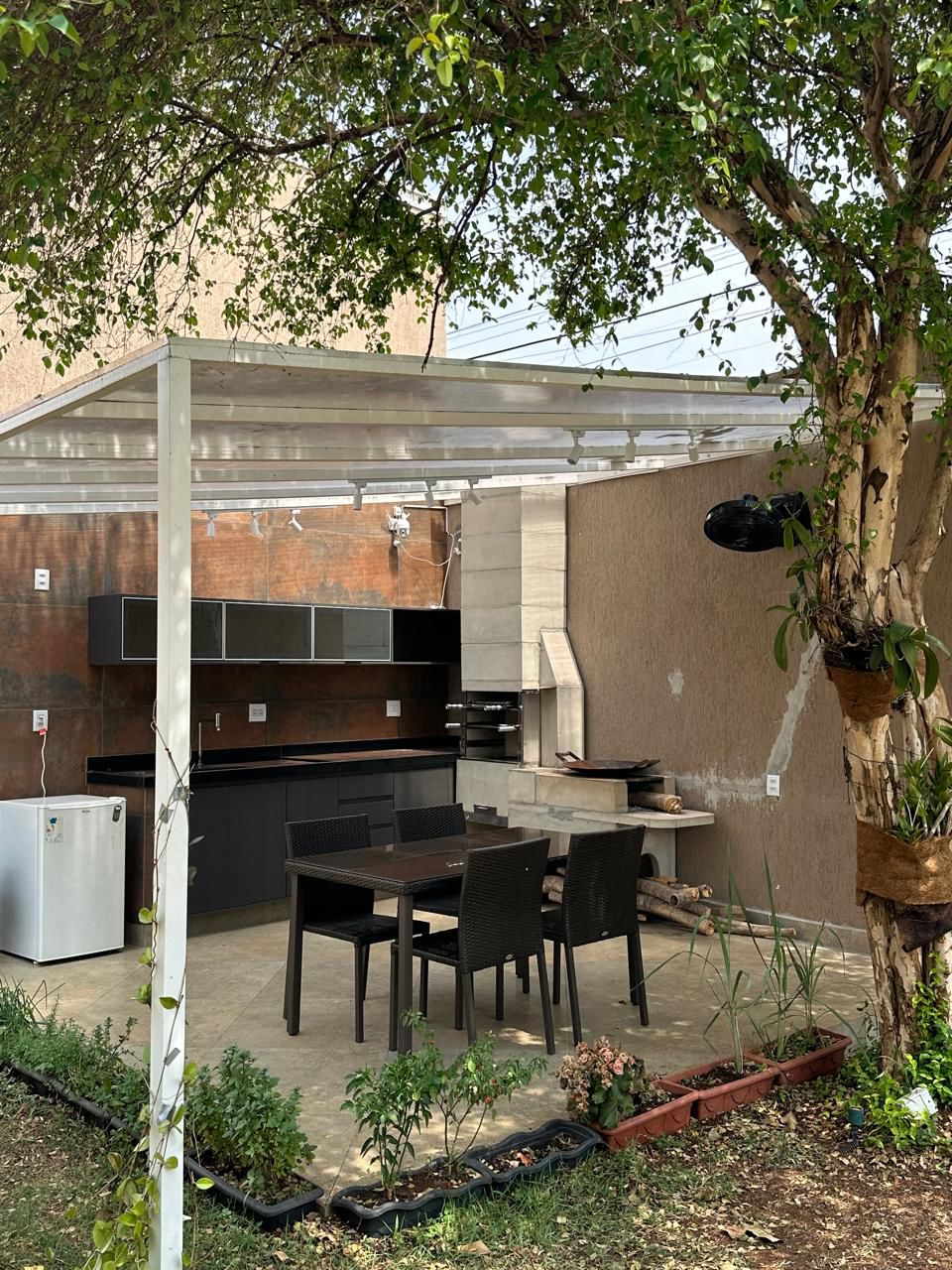 Casa térrea à venda, 264m², 03 suítes, Cidade Universitária, Ribeirão Preto, SP