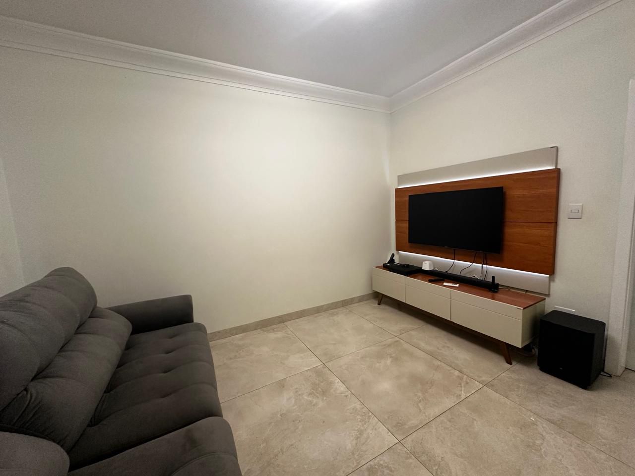 Casa térrea à venda, 264m², 03 suítes, Cidade Universitária, Ribeirão Preto, SP