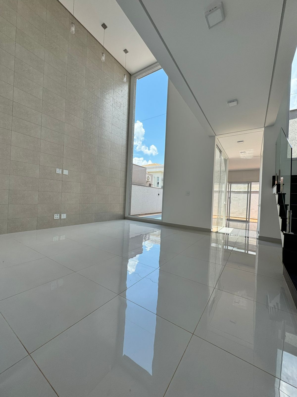 Condomínio San Marco, 3 suítes, piscina, armários, pronta pra morar