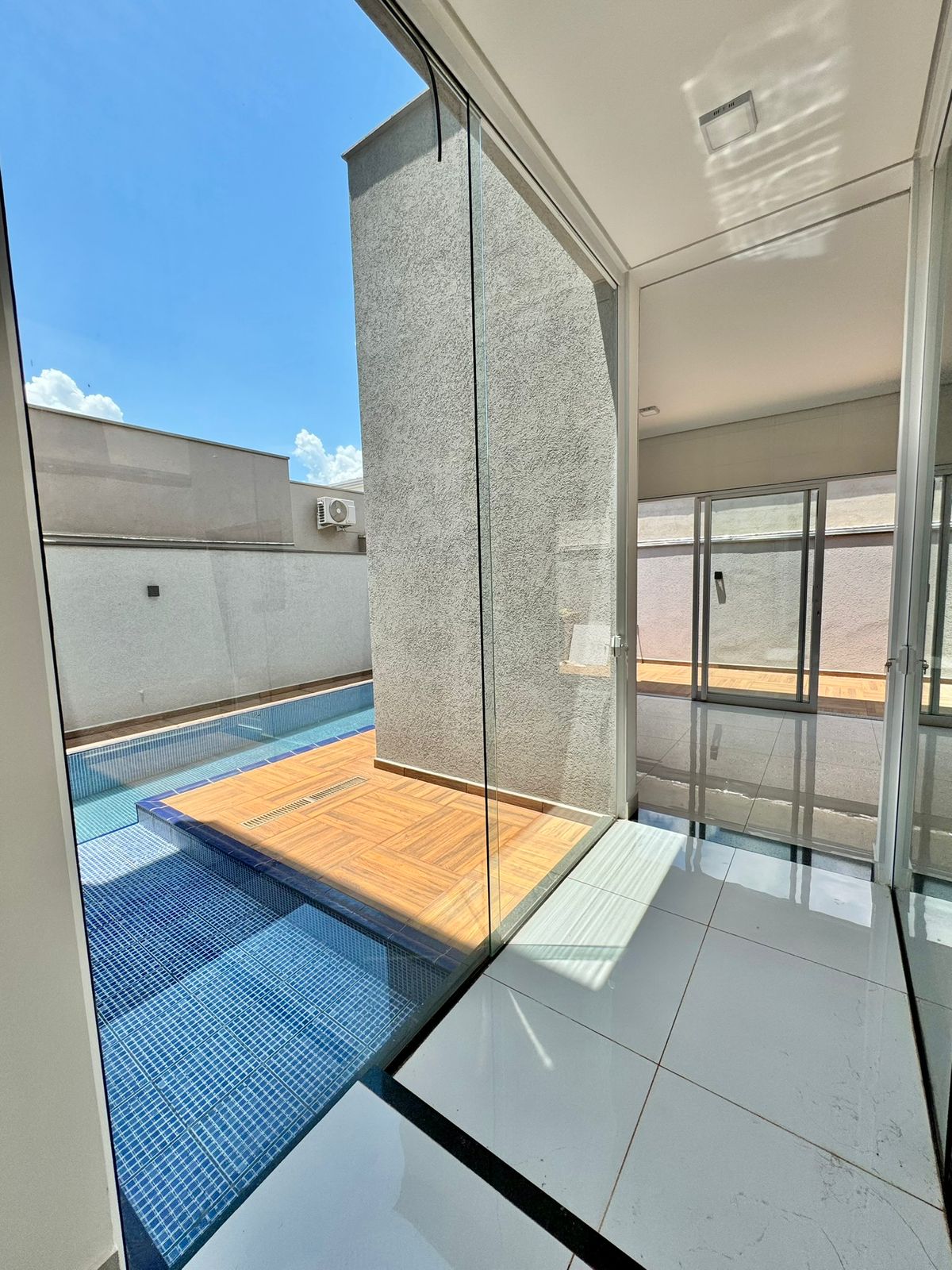 Condomínio San Marco, 3 suítes, piscina, armários, pronta pra morar