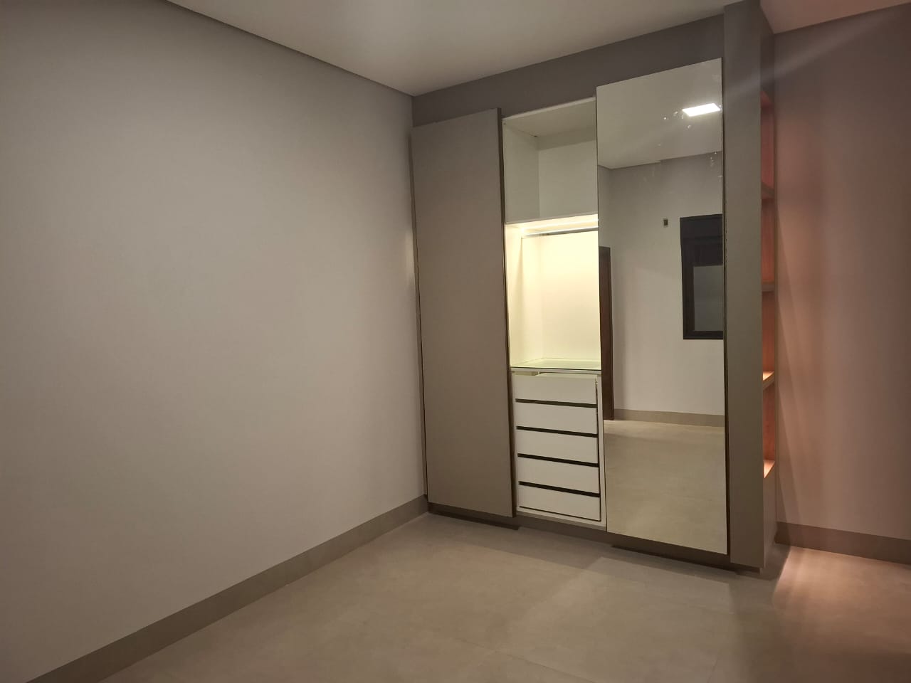Casa à venda, 04 dormitórios, 200m², Terras de Siena, Vila do Golfe, Ribeirão Preto, SP